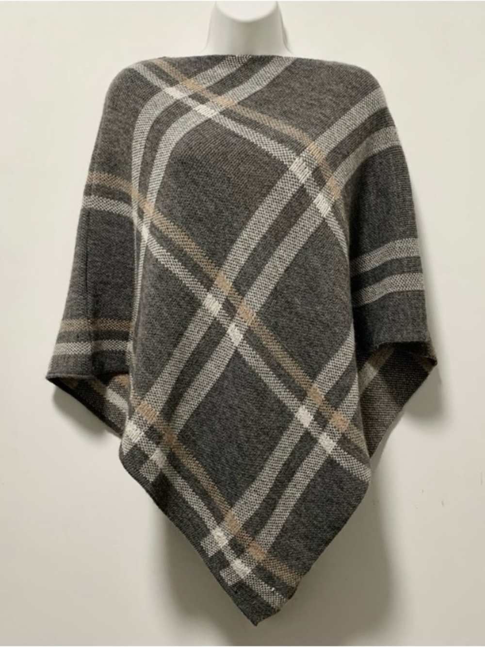 Nardy & Tagliaferri Classic Gray Plaid Poncho - Cozy Layering Cape
